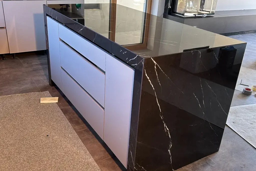 Infinity Nero Marquina